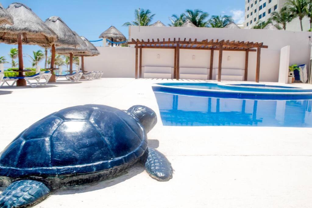 Cancun Marlin 32 エクステリア 写真