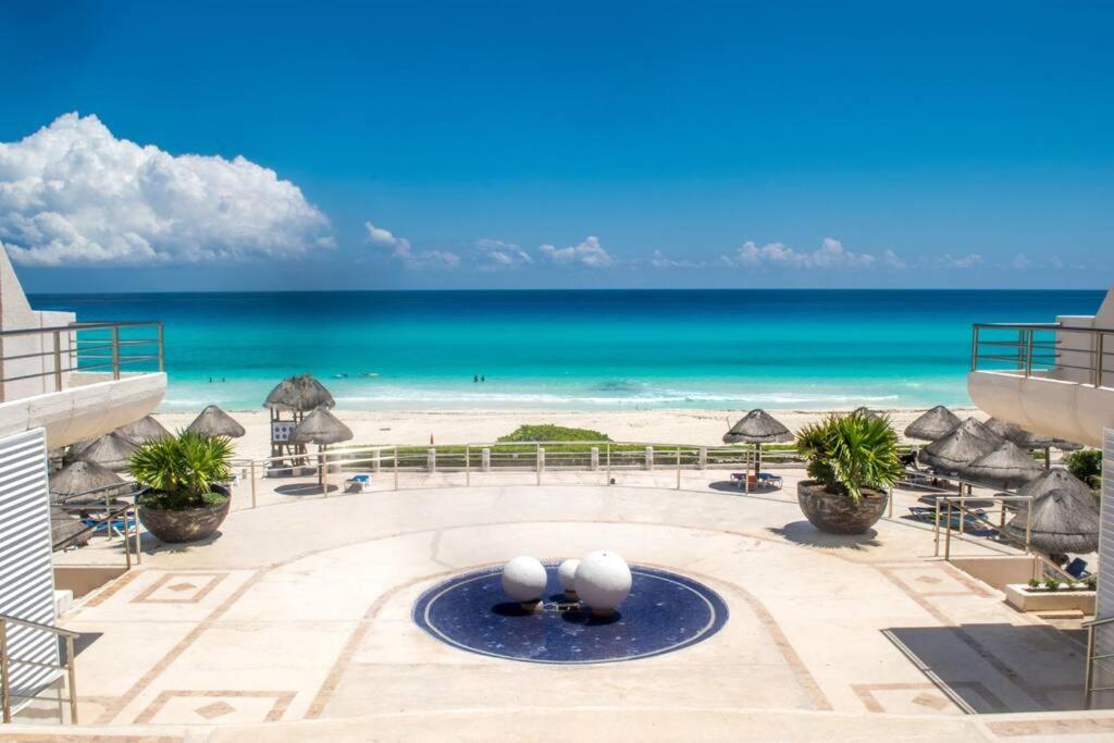 Cancun Marlin 32 エクステリア 写真
