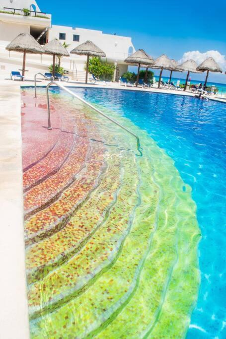 Cancun Marlin 32 エクステリア 写真